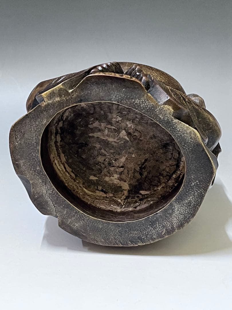 E408 古竹製達磨大師像　竹製　細密彫刻　竹工芸 仏像　仏教美術　骨董品