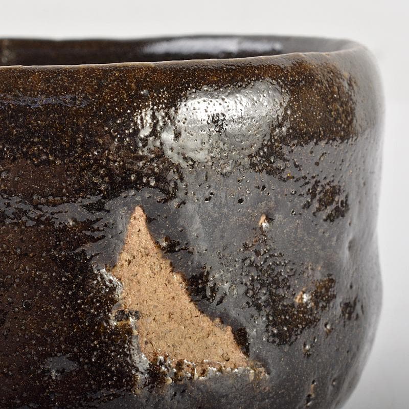 楽吉左衛門　九代了入作　黒楽茶碗　仕覆付　宗左（惺斎）極め箱　M　R7055