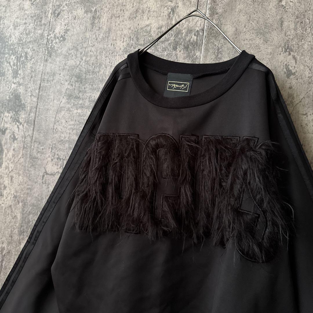 【マダラニンゲン 3rd collection 黒色の嬲り 】ファーカットソー