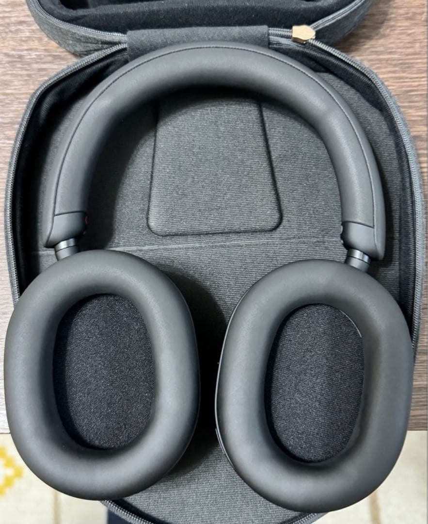 【美品】WH-1000XM5-BM ワイヤレスヘッドホン