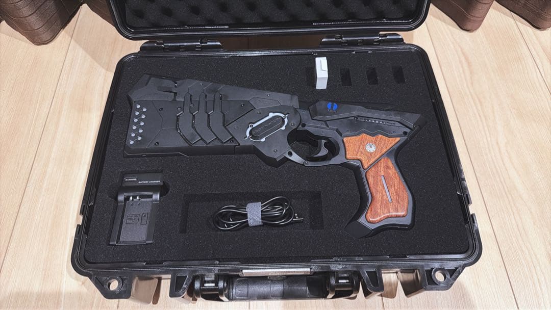 【超美品】DOMINATOR - 10周年記念復刻モデル （専用スタンド付き）