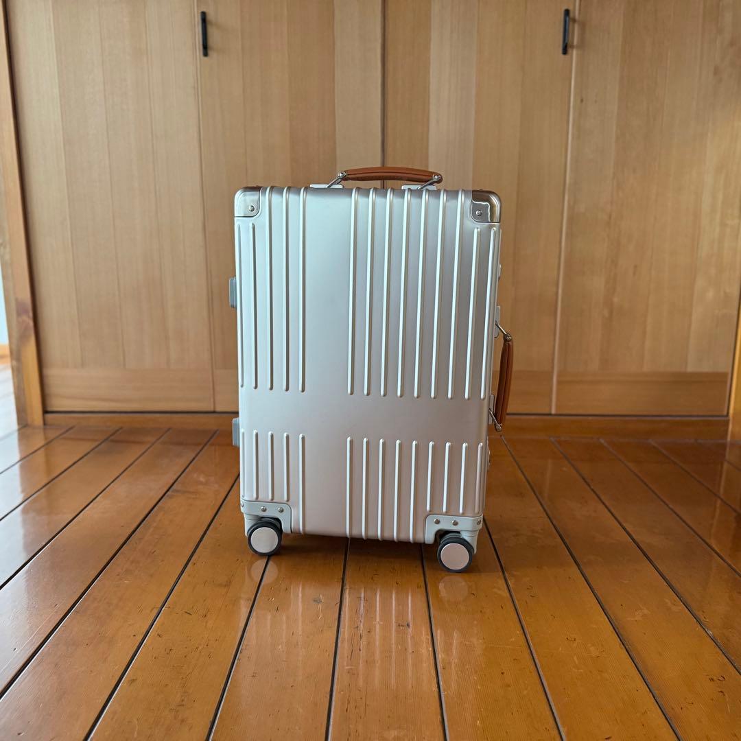 innovator イノベーター INV1811 36L 機内持込サイズ アルミ