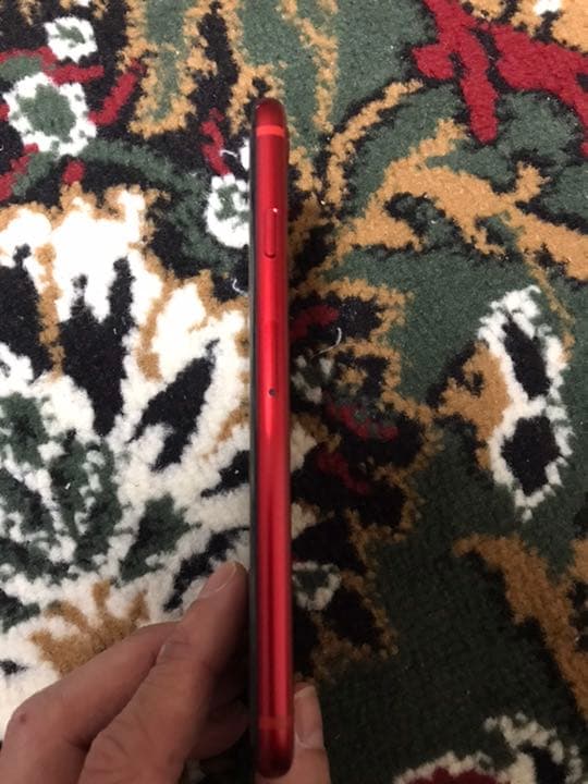 iPhone8 RED 256GB RED SIMフリー