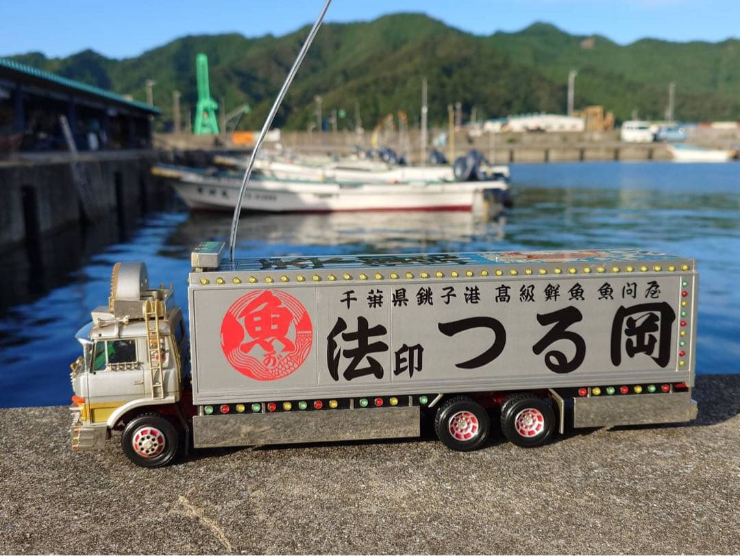 廃盤！　トラック野郎　望郷一番星　丸信輸送仕様　　　アオシマスカイネット　RC