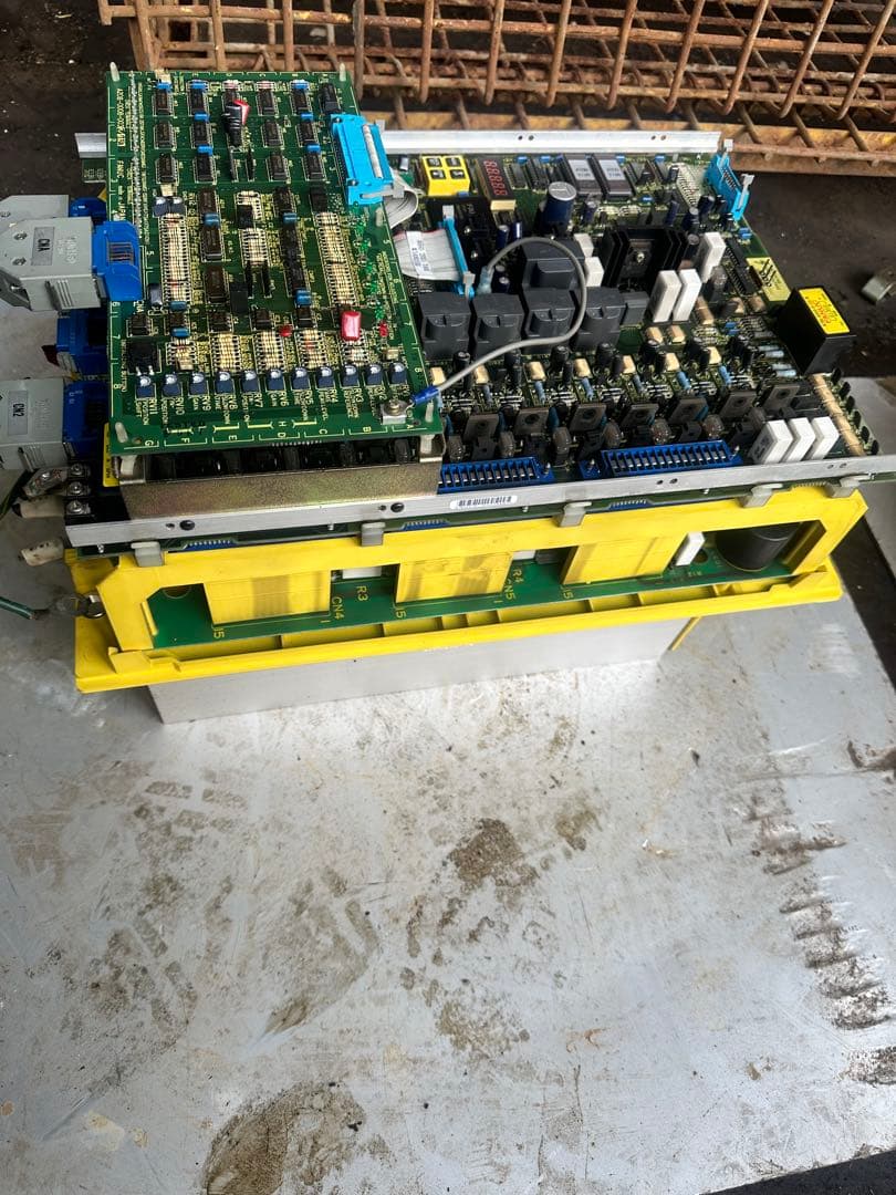 ACスピンドルサーボユニット A06B-6059-H208