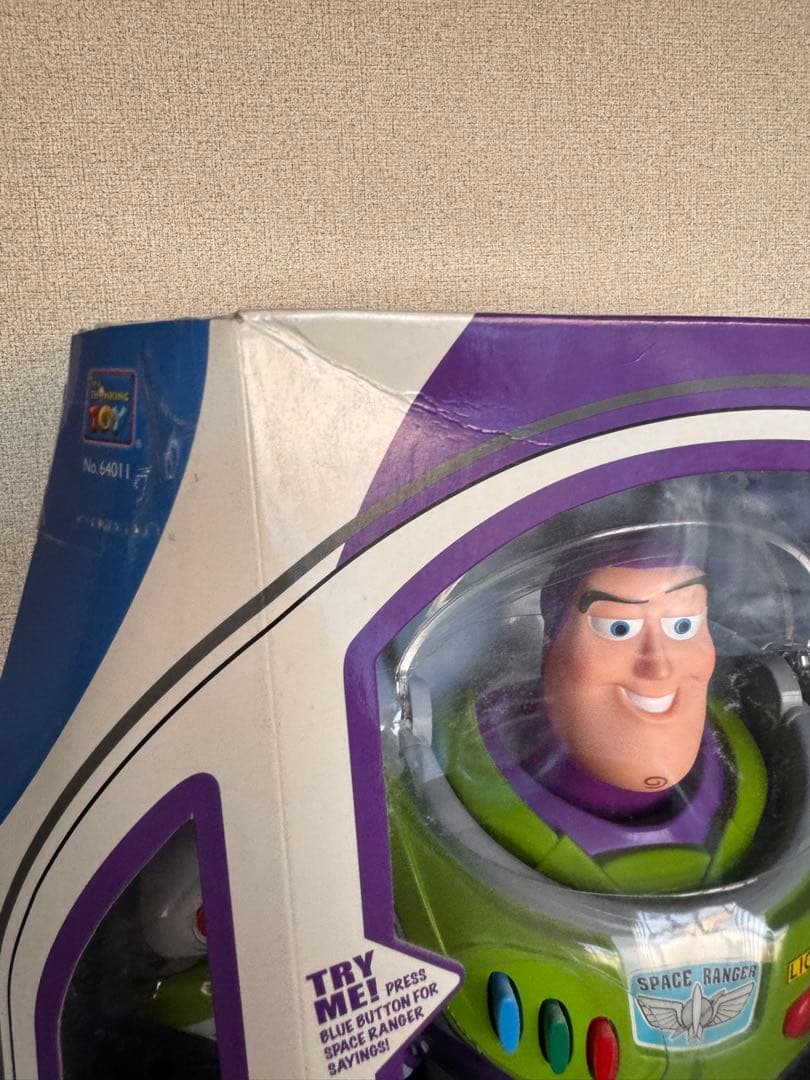 バズ・ライトイヤー 新品未開封シグネチャーモデル（ジョン・ラセターの証明書付き）