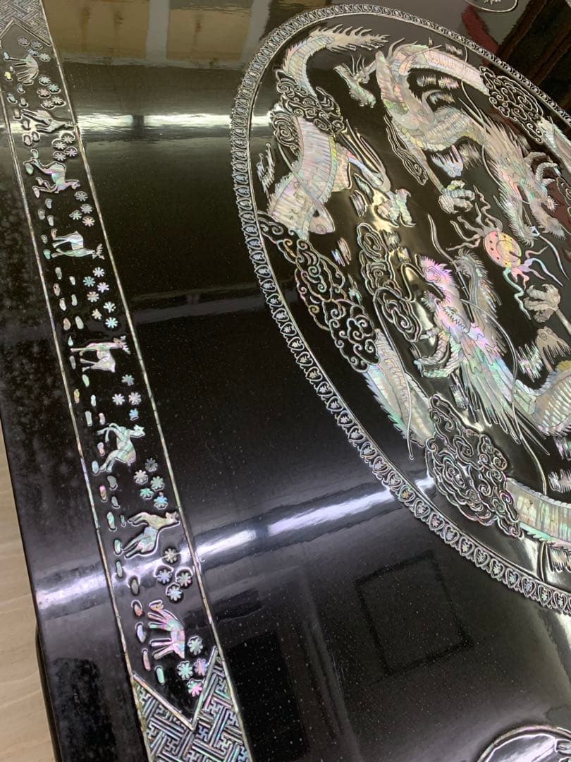 螺鈿細工　韓国伝統工芸　大型座卓 ドラゴン彫刻　年代物　骨董品