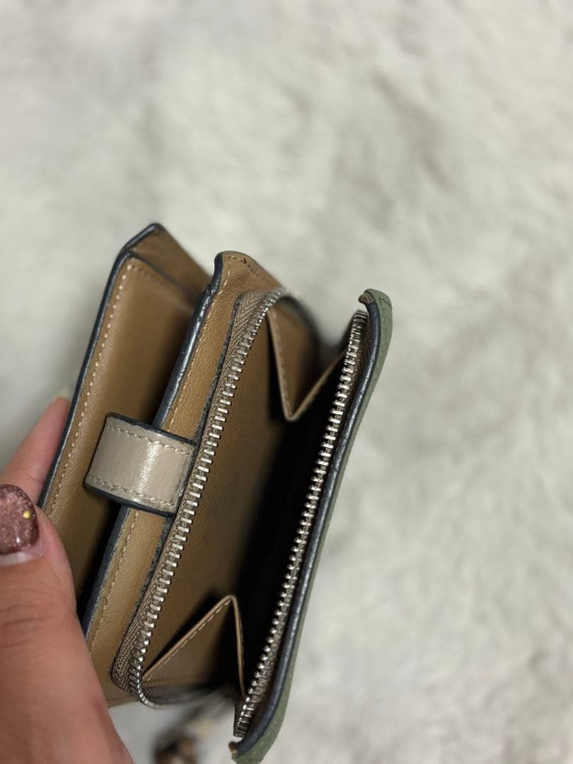 LOEWE ロエベ グリーンレザー 二つ折り財布