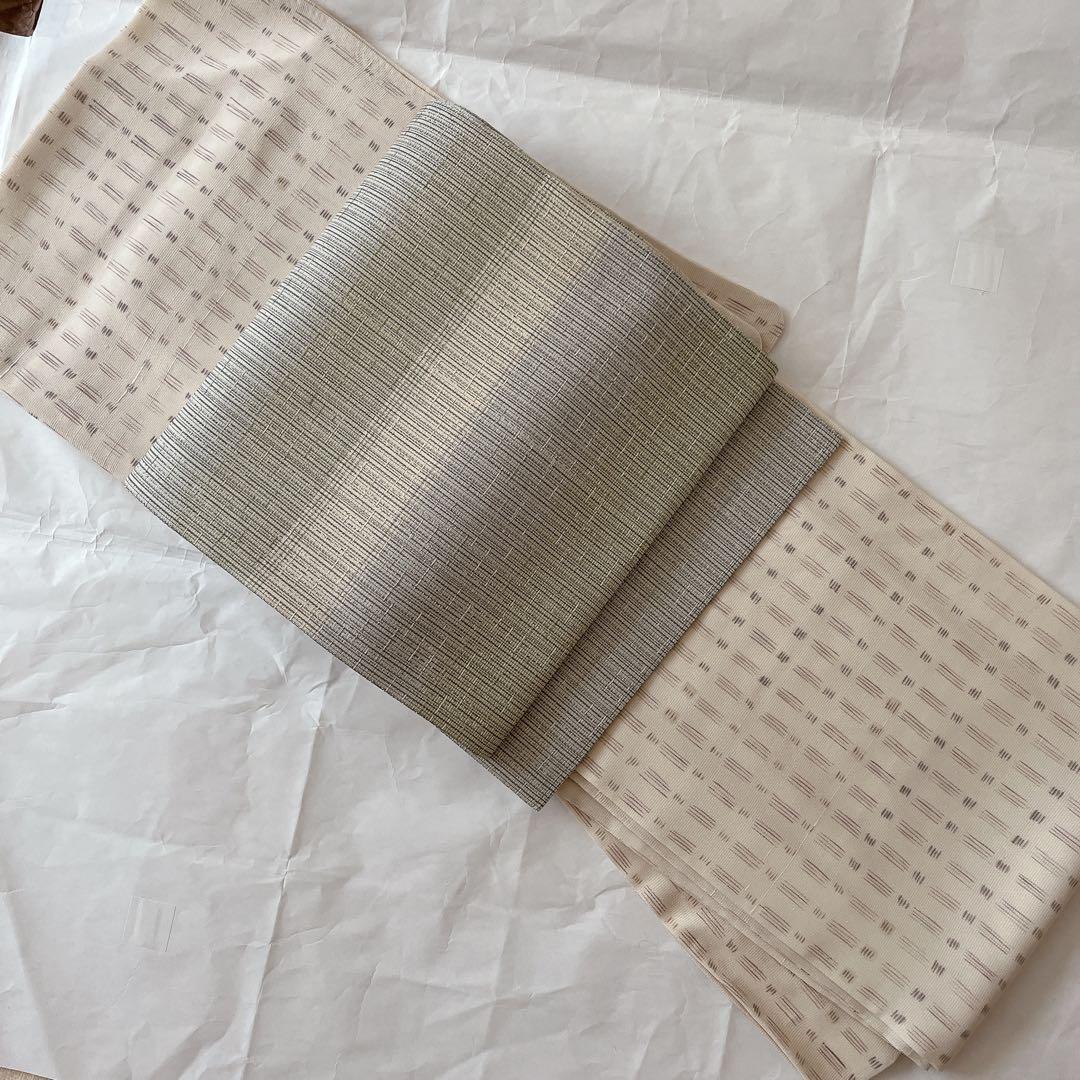 夏着物　小紋　淡いベージュ　居敷当て付き