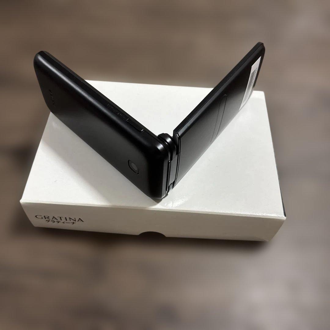 au GRATINA KYF42 (SIMロック解除済)