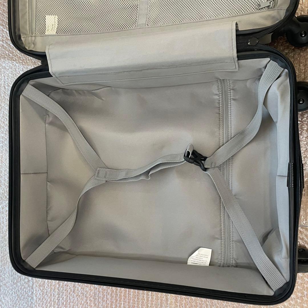 無印良品 バーを自由に調節できる ハード キャリケース 36L 機内持ち込み