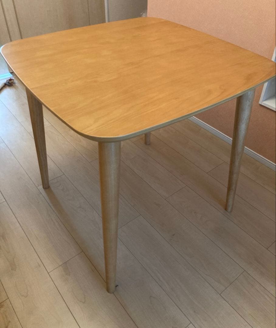処分価格！　ほぼ送料のみ　掲載期間7月中旬まで　ダイニングテーブル　ニトリ