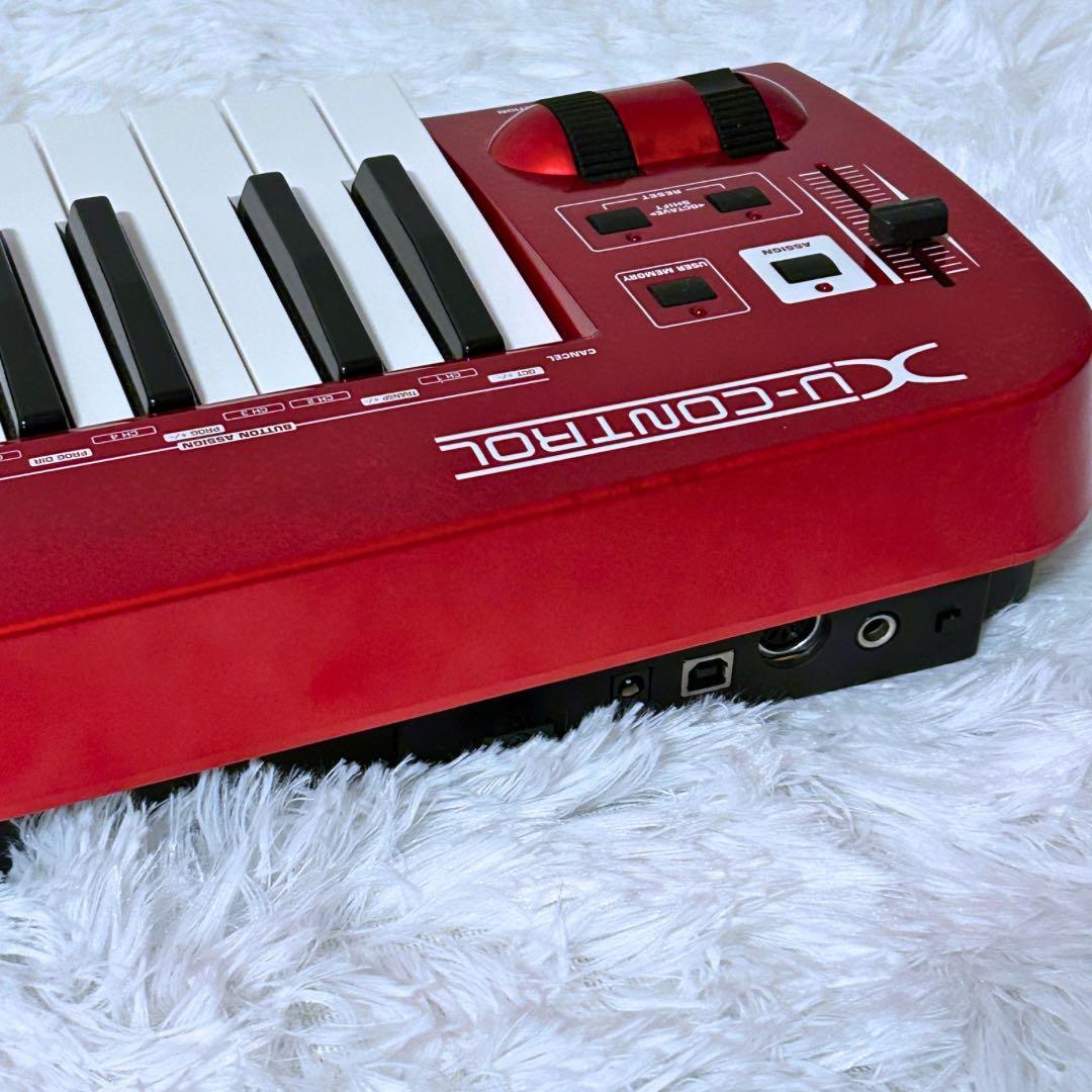 【美品】BEHRINGER ベリンガー UMX610 MIDIキーボード 動作品