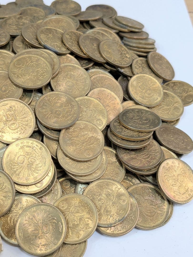 【古銭・旧貨幣・大量】大型50銭黄銅貨・鳳凰50銭銀貨 800枚以上 約3.9㎏