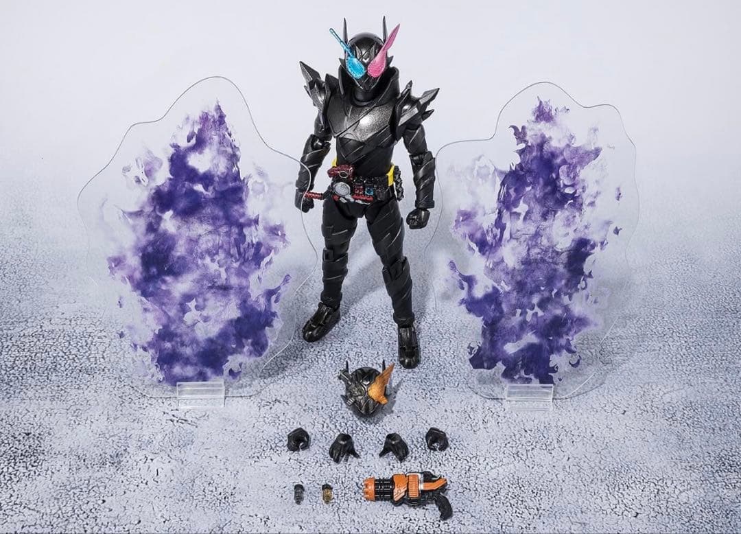 【新品　未開封】 フィギュアーツ 仮面ライダービルド ラビットタンクハザード