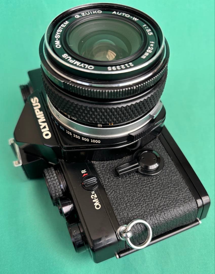 ★ OLYMPUS OM-2N BLACK + 広角レンズ　28mm