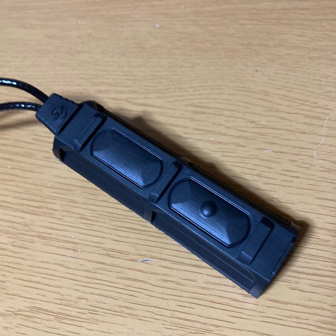 トイガン SUREFIRE SR07-D-IT