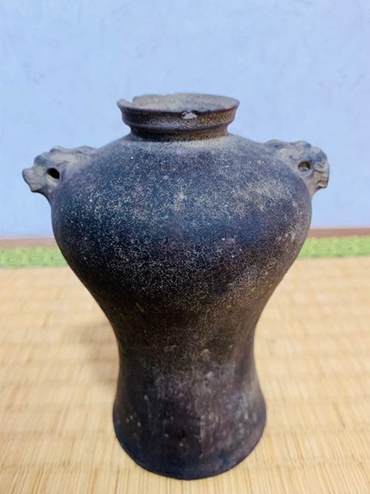 12から13世紀　中国　黒高麗　神獣首瓶