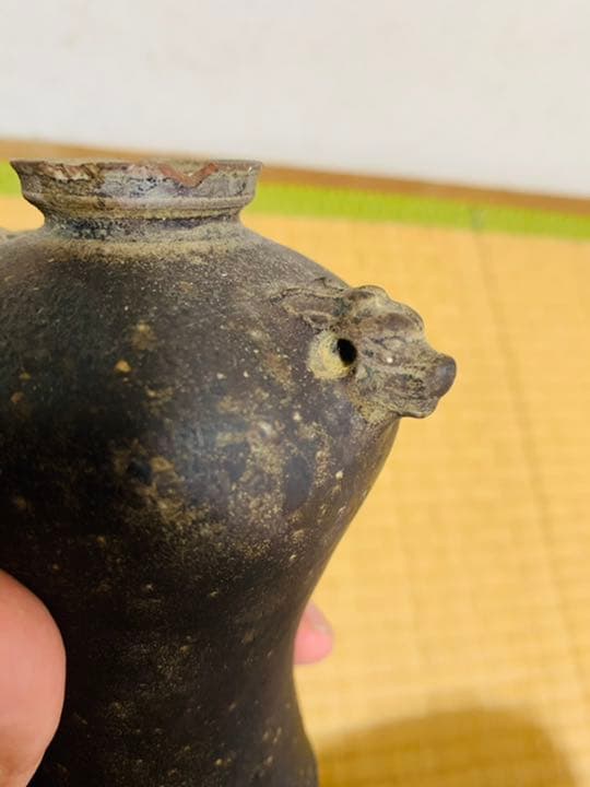 12から13世紀　中国　黒高麗　神獣首瓶