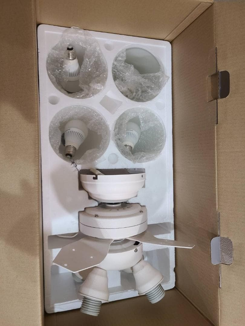 シーリングファンライト Windouble 4灯BIG-101／ホワイト