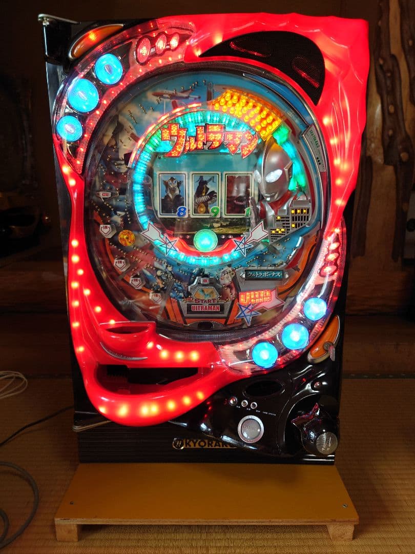 パチンコ実機CRぱちんこウルトラマンM78TF7 循環オートスイッチ付き