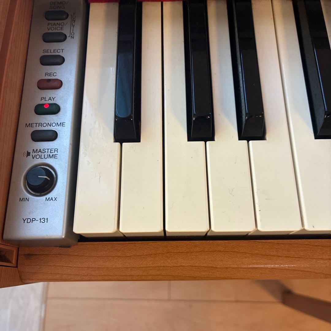 YAMAHAヤマハ電子ピアノ　YDP-131 木目調 椅子　3ペダル付き
