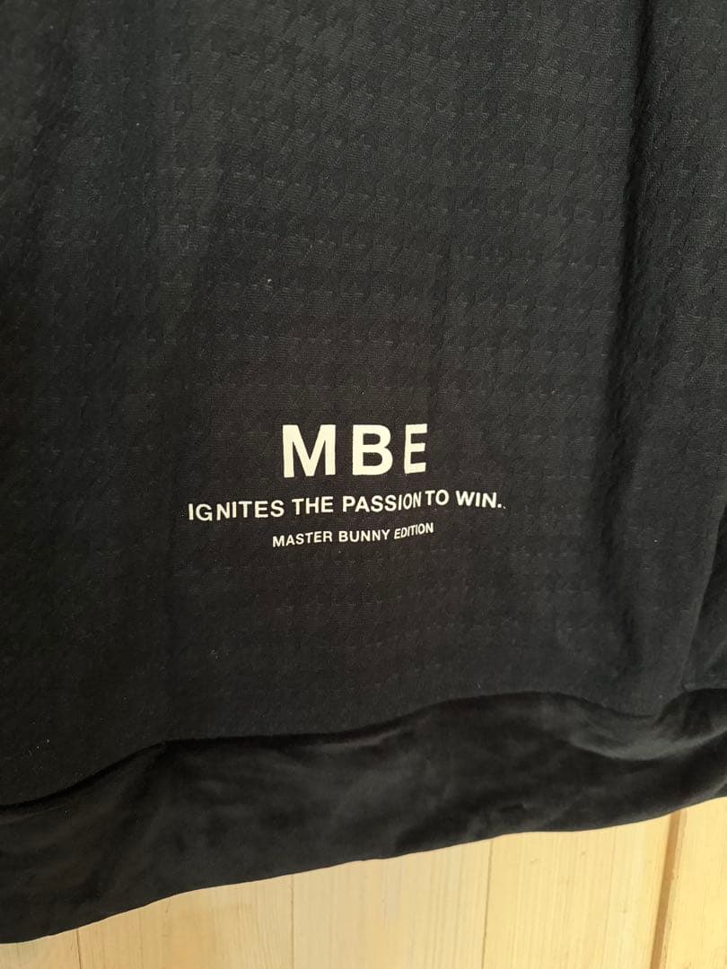 MASTER BUNNY EDITION タートルネックセーター