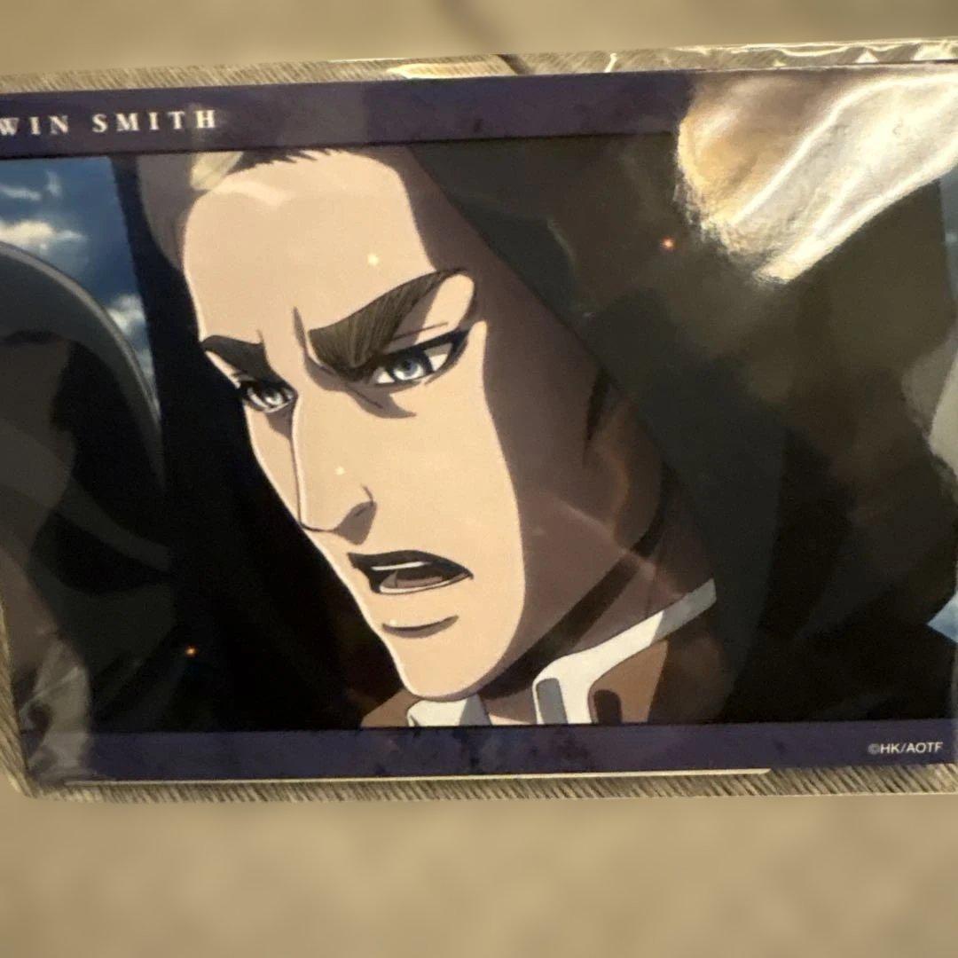 進撃の巨人　エルヴィン　リヴァイ　ブロマイド　wit 4点8枚