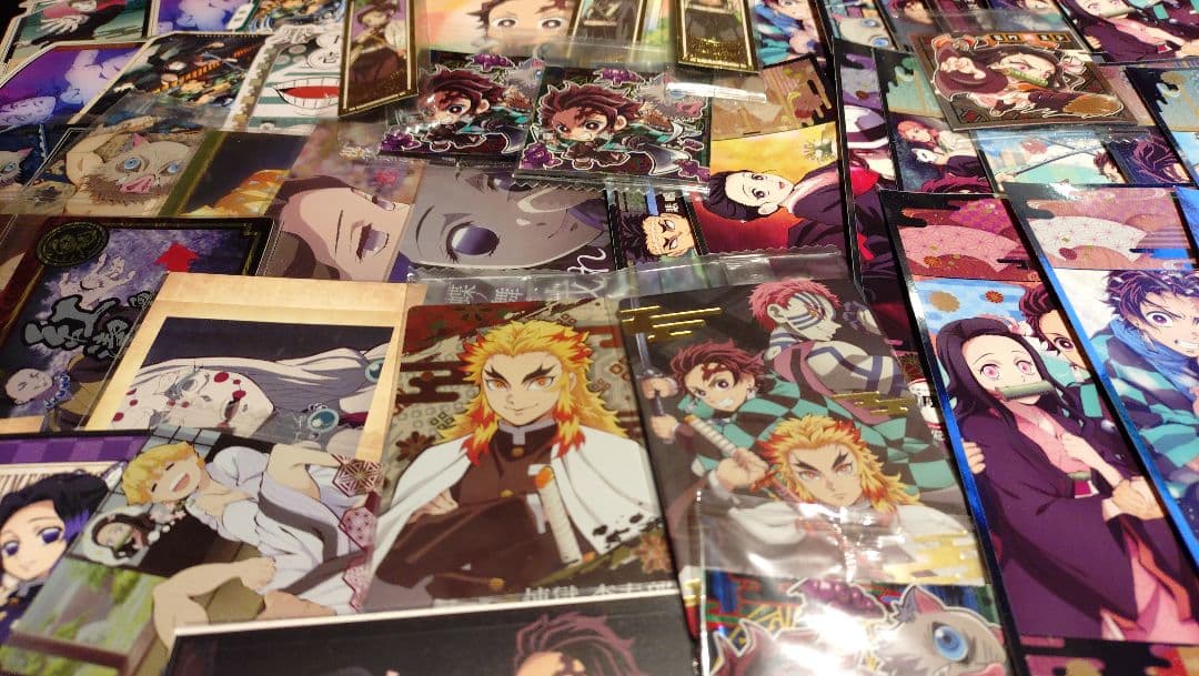 アニメ、漫画グッズまとめ売り 200点以上