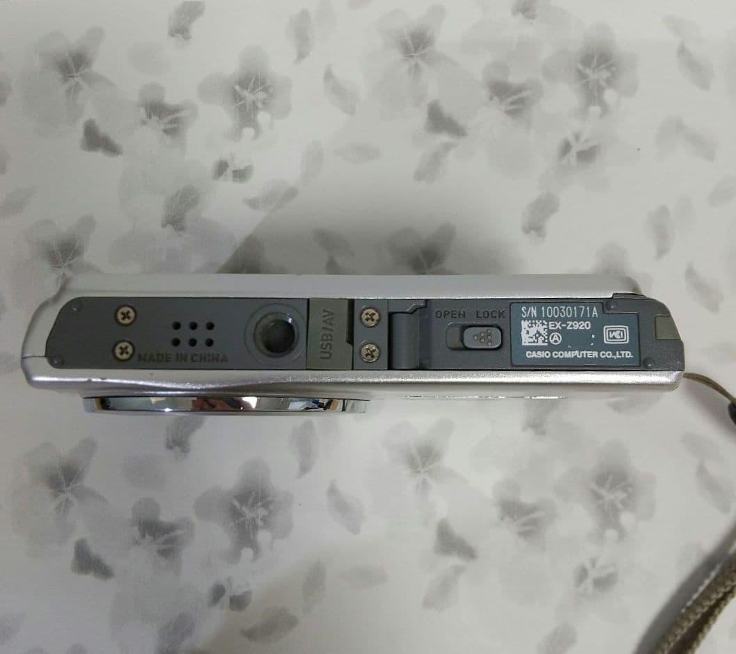 【RS25】CASIO EXILIM EX-Z920 デジカメ 本体