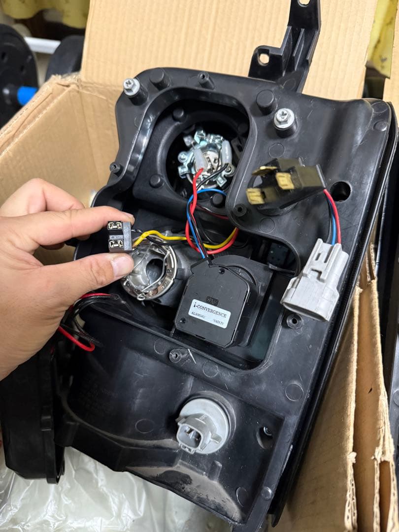 LEDヘッドライト エブリィRETZ ライツ　da64