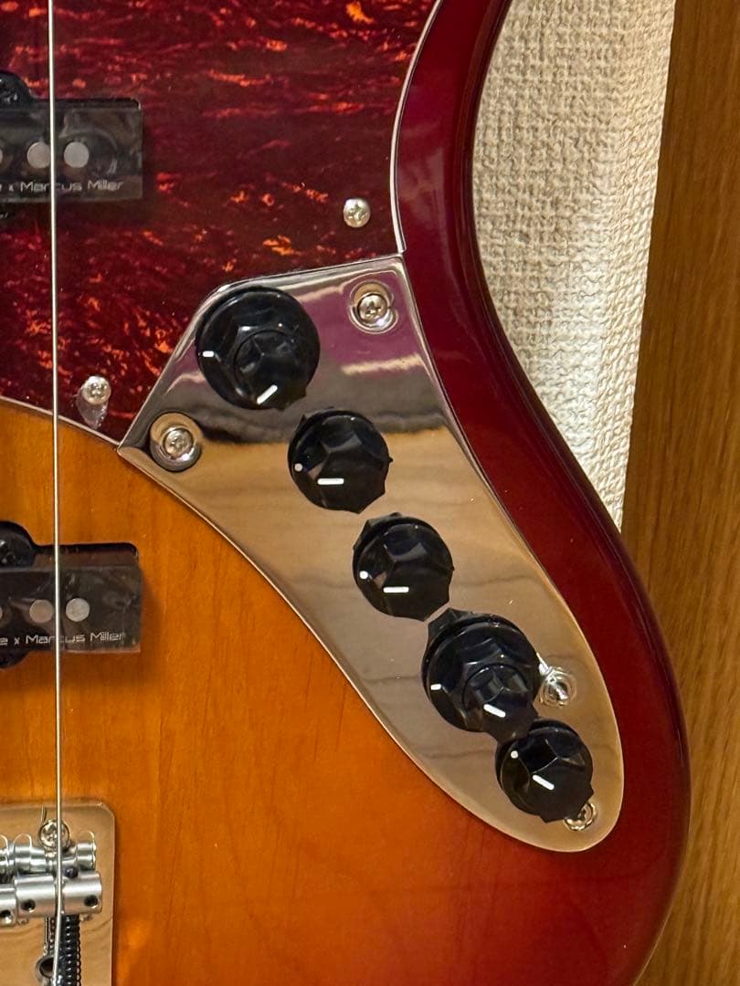 SIRE V7 2nd 5st アルダー/エボニー