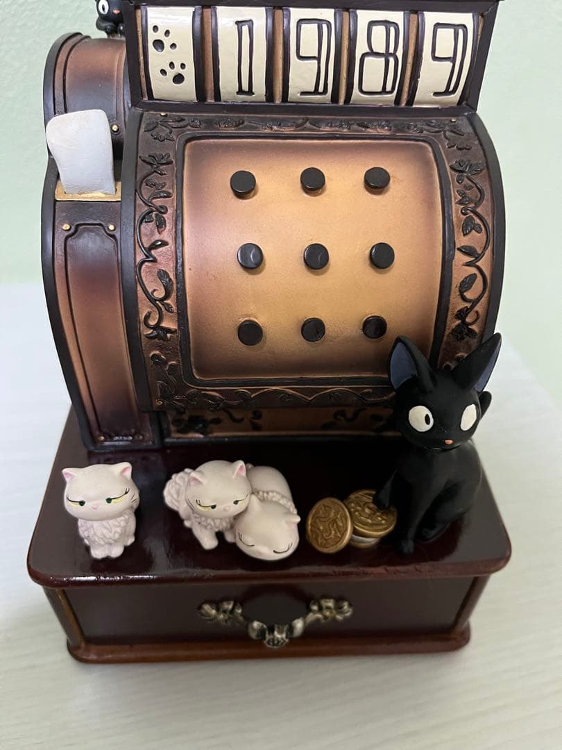 ジジ　オルゴール　魔女の宅急便　お店ばん