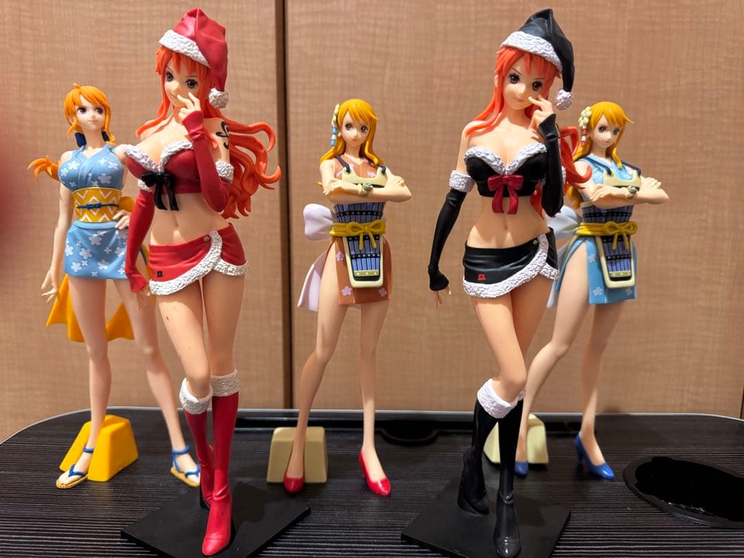 【ナミ】フィギュアまとめ売り26体※1体折れ有り　ワンピース