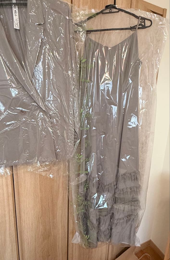 美品‼️et.UNiVER スーツ　セットアップ　入学式　ドレス