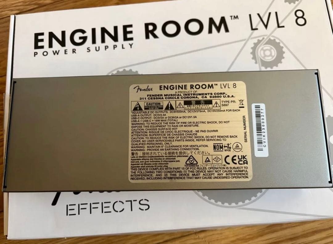 Fender Engine Room LVL8 フェンダー　パワーサプライ