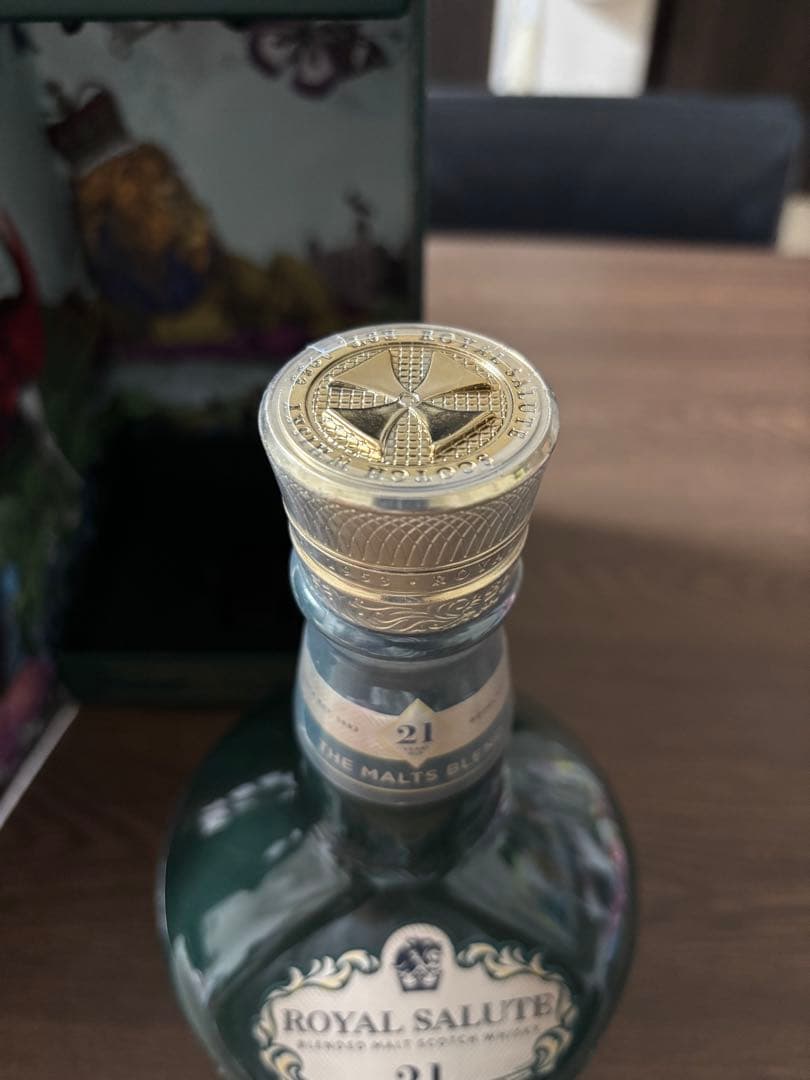  SALUTE 21年 ブレンデッドモルトウイスキー　緑