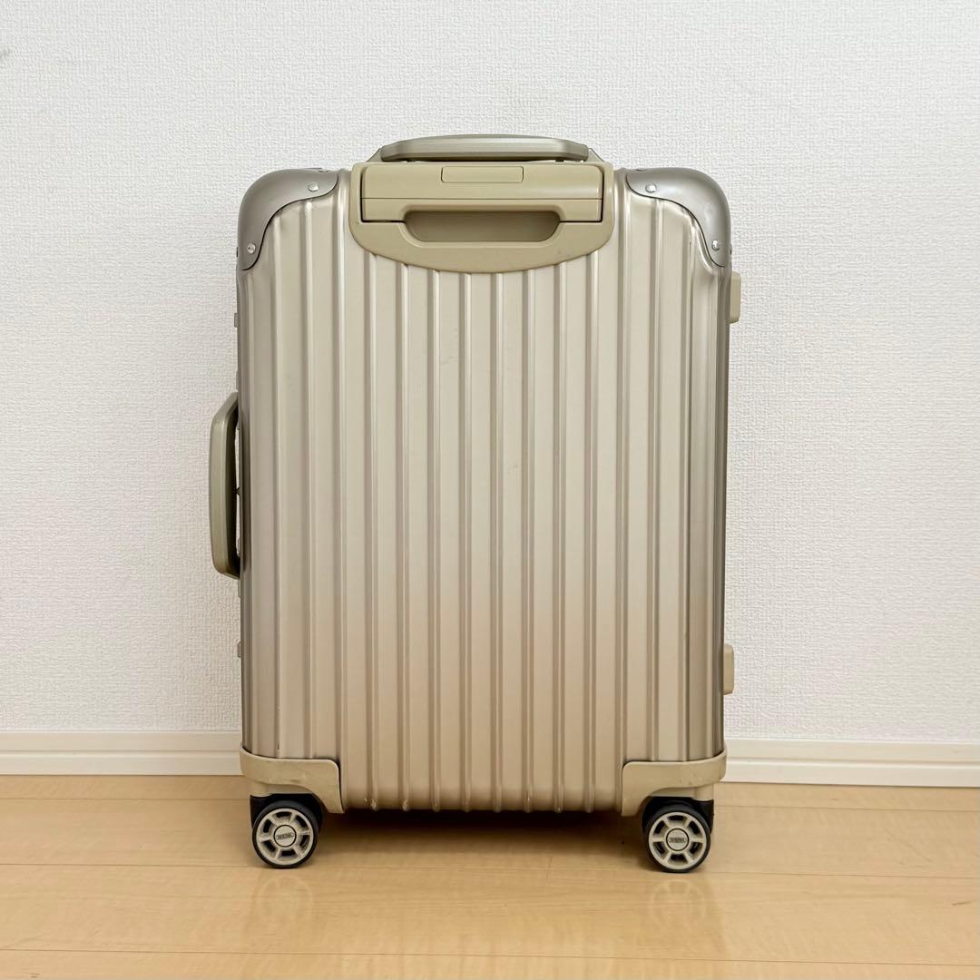 RIMOWA TOPAS 34L チタニウム 4輪 スーツケース 機内OK
