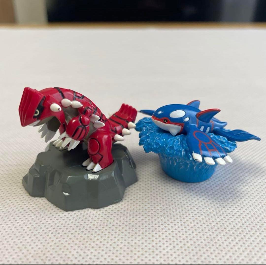 モンコレ　ポケモン　フィギュア　伝説ポケモン多数　レア　まとめ売り（おまけ付き）