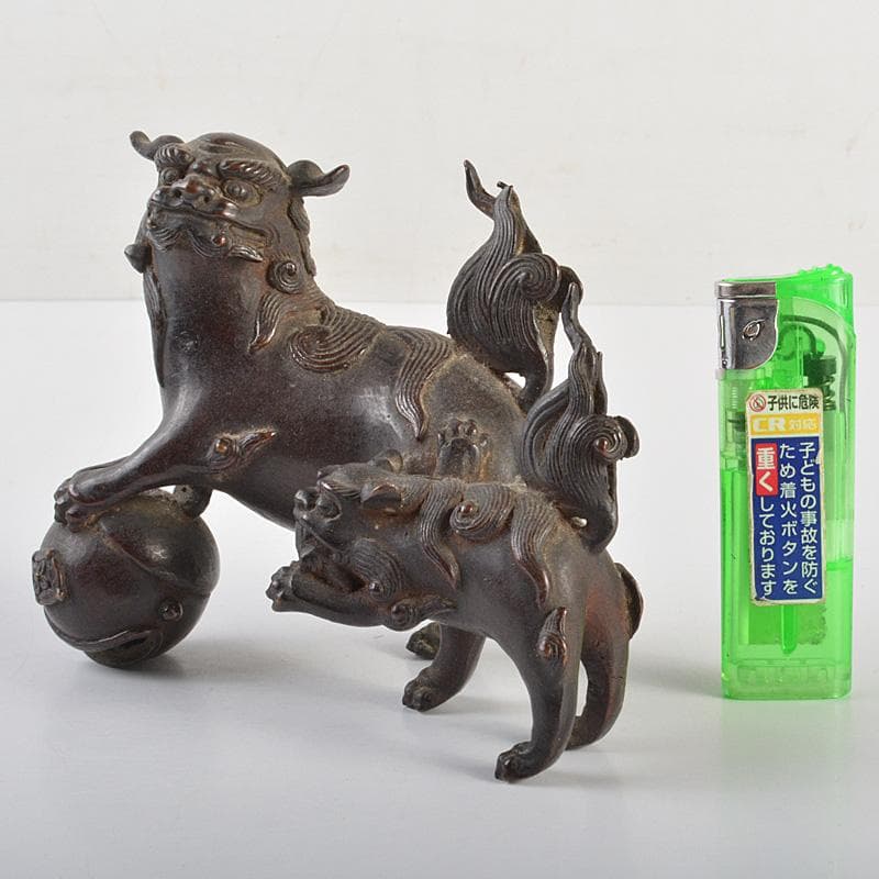 中国　古銅宣徳銅　玉乗り獅子　親子　鈴　置物　M　R7409