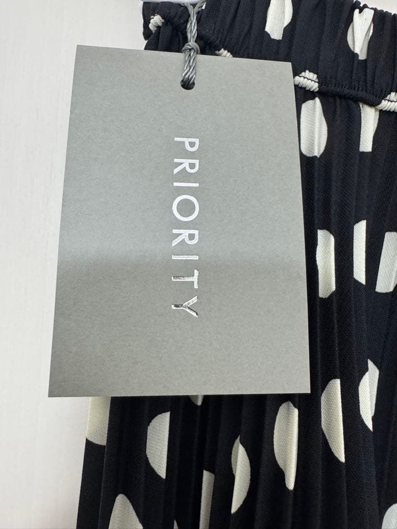【新品】PRIORITY プリーツパンツ