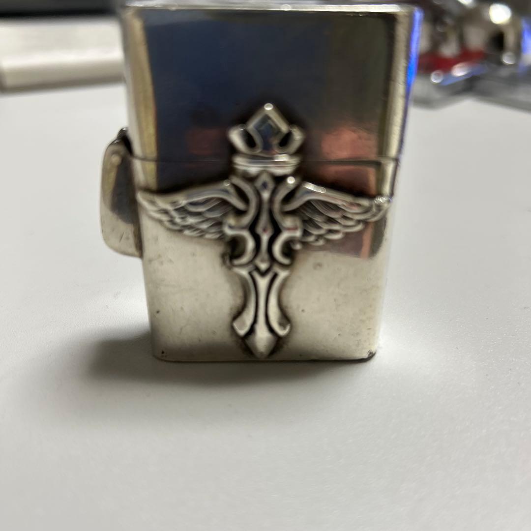 翼の王冠デザイン