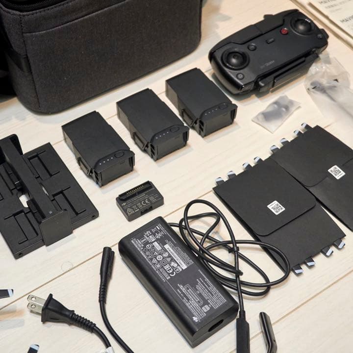 【値下げ可】DJI Mavic Air (Fly More Combo)