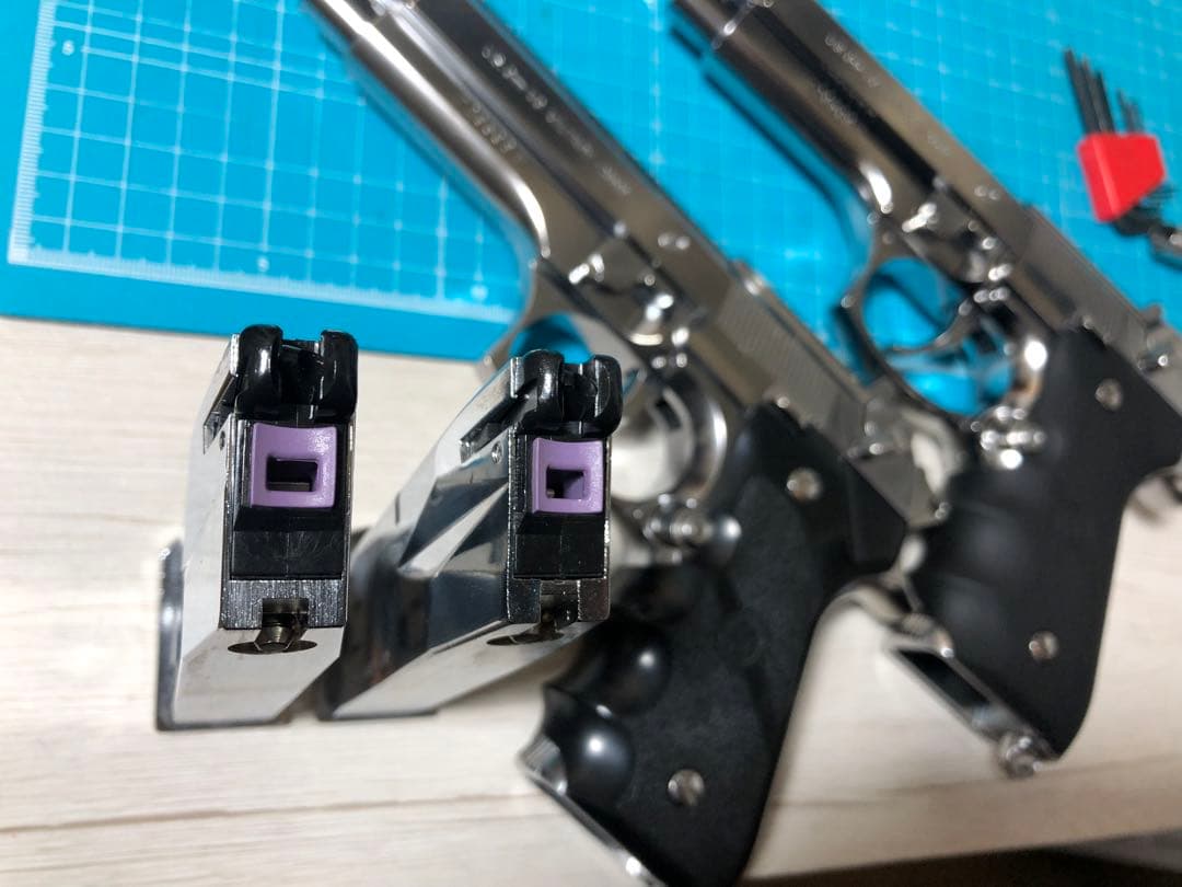 今日だけ値下げ！ベレッタファン必見マルイM92FクロームステンレスGBBケース付