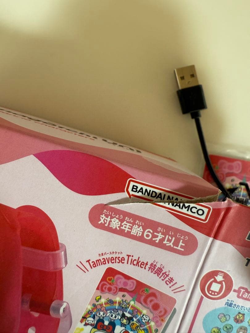 Tamagotchi Uni サンリオ　キティ