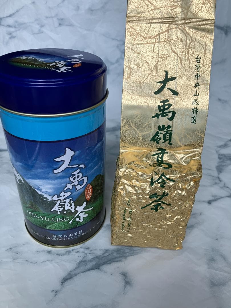 【希少な台湾産　高冷ウーロン茶】余韻の長い大禹嶺高冷茶＋専用保存缶付き