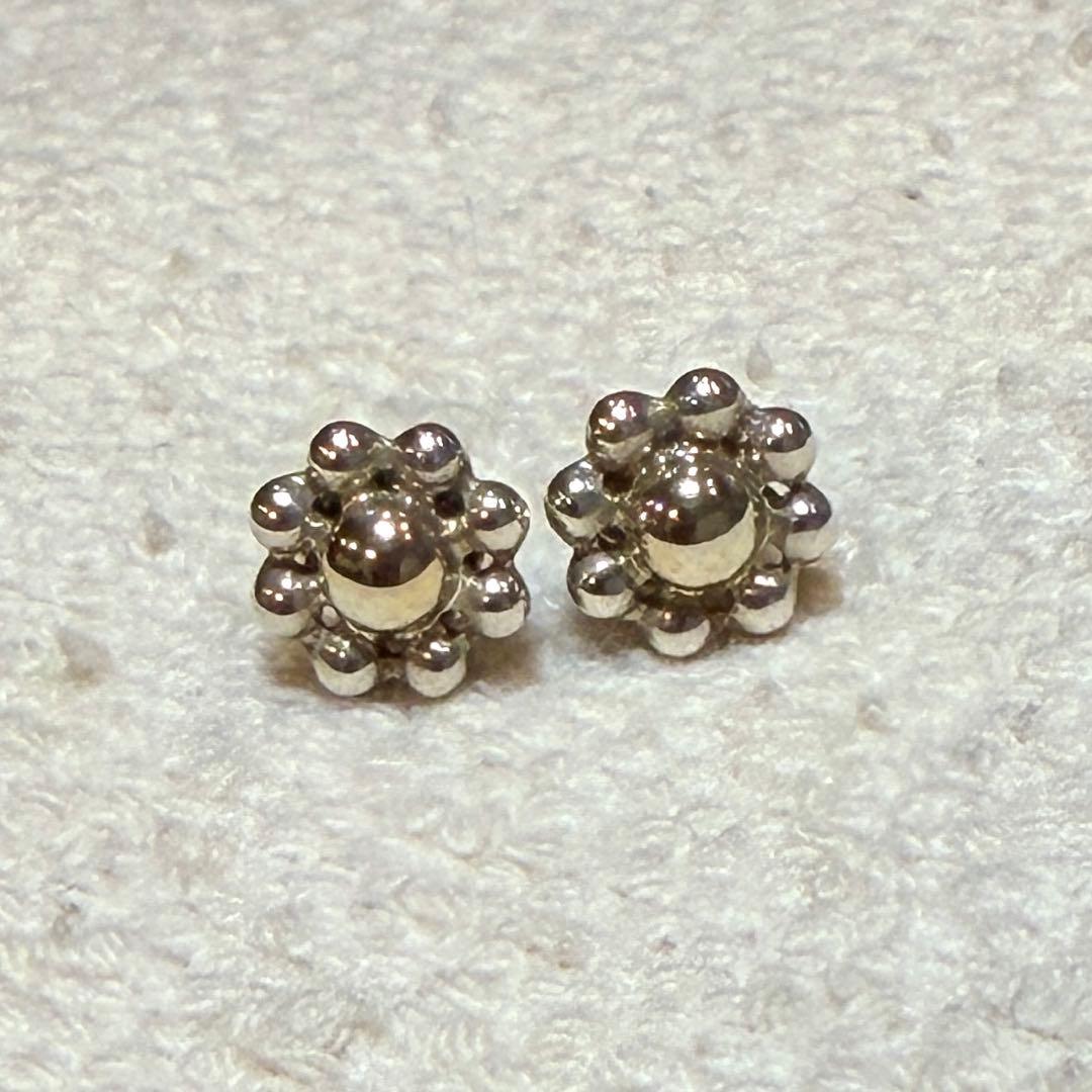 たけこ　Tiffany & Co. ジョリービーズフラワー コンビ　ピアス