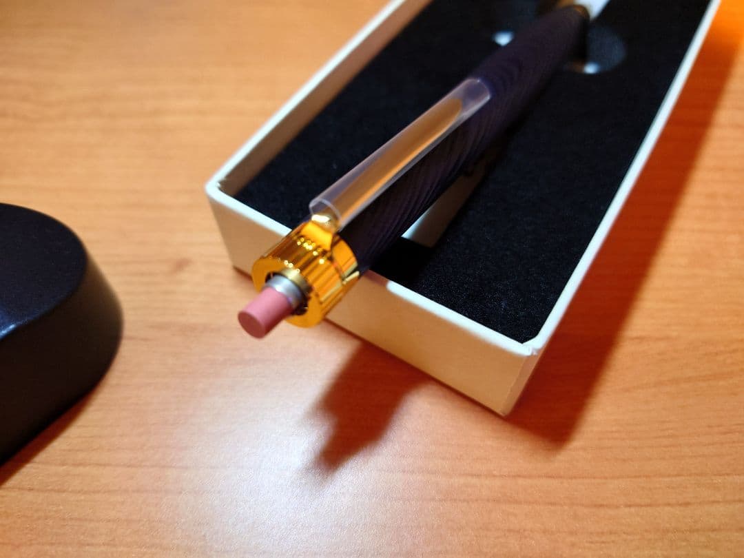 木軸ペン工房　金杢犀　杉　変わり漆　浮造り　シャープペンシル　0.5