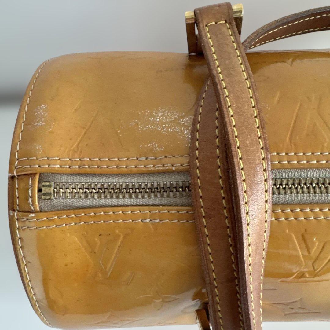 Louis Vuitton イエローパテントレザーハンドバッグ