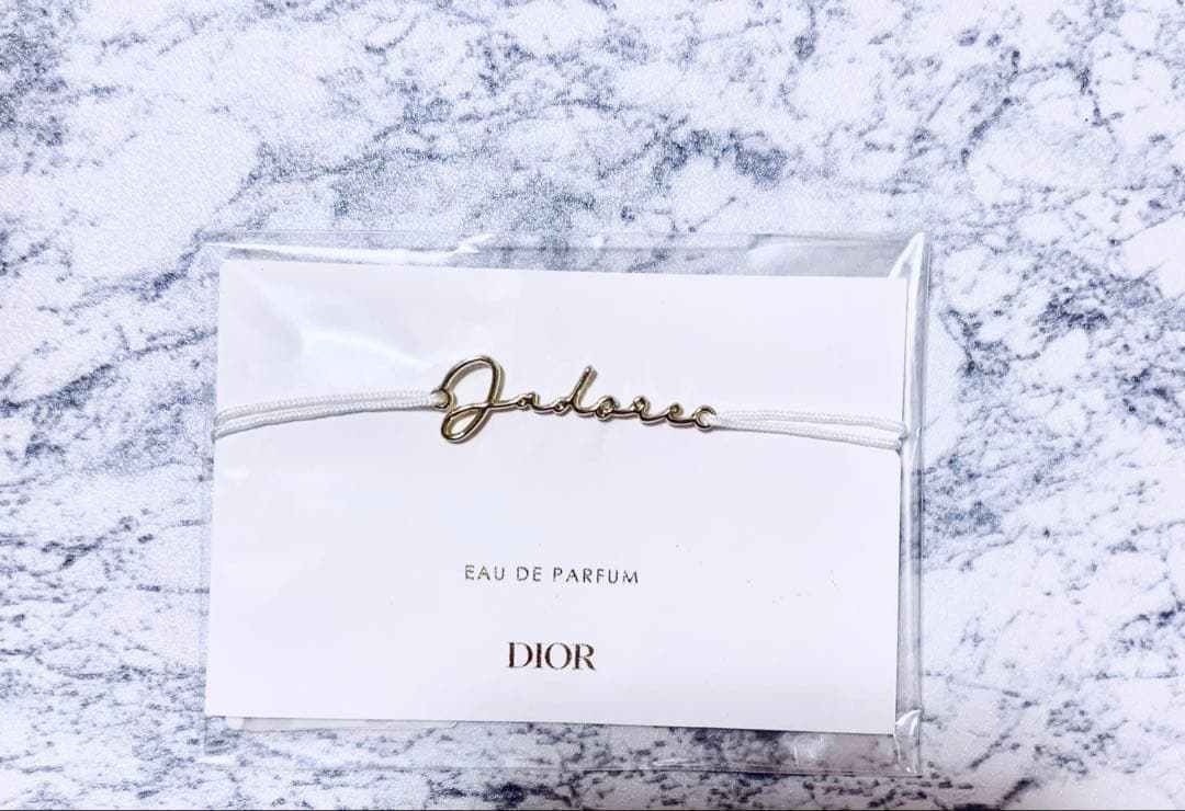 Dior限定！Diorピンク巾着ポーチ＆香水×リップの特別セット